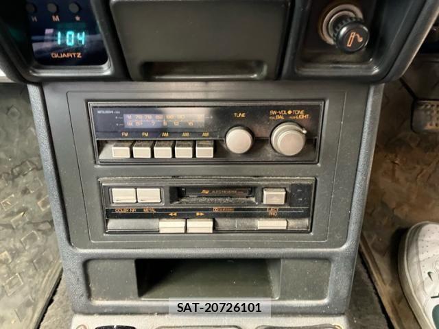 Mitsubishi PAJERO VAN 1987-03 8037539-16