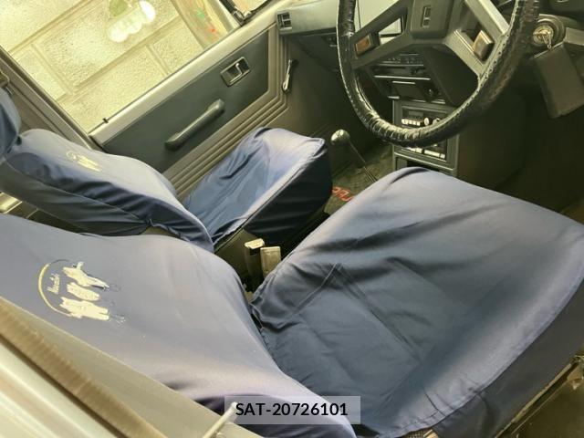 Mitsubishi PAJERO VAN 1987-03 8037539-8
