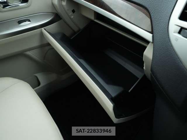 Mitsubishi PAJERO 2015-02 510323-12