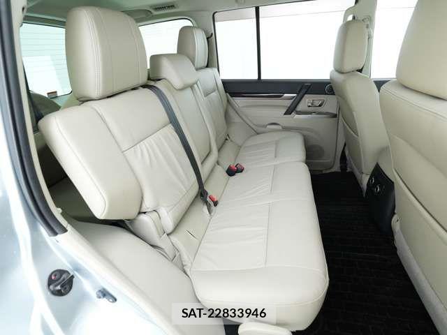 Mitsubishi PAJERO 2015-02 510323-6