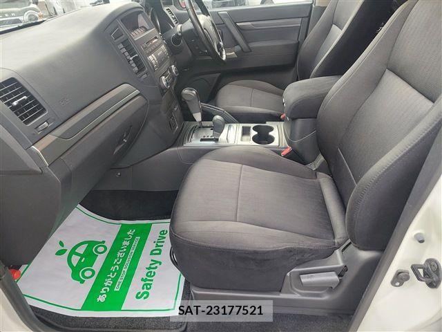 Mitsubishi PAJERO 2013-08 843286-16