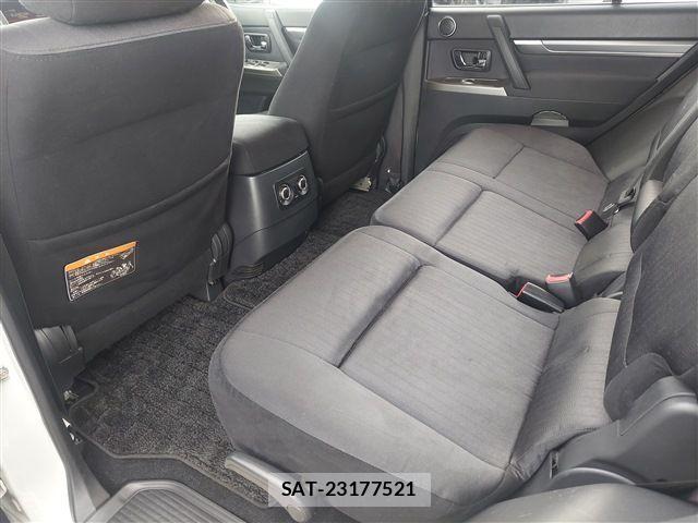 Mitsubishi PAJERO 2013-08 843286-19