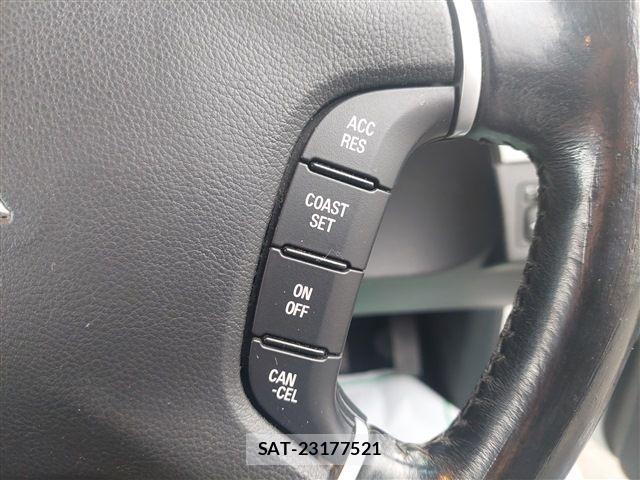 Mitsubishi PAJERO 2013-08 843286-29