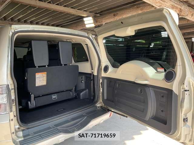 Mitsubishi PAJERO 2014-09 1208009-12