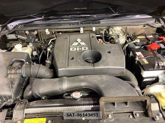 Mitsubishi PAJERO 2014-10 1474159-18