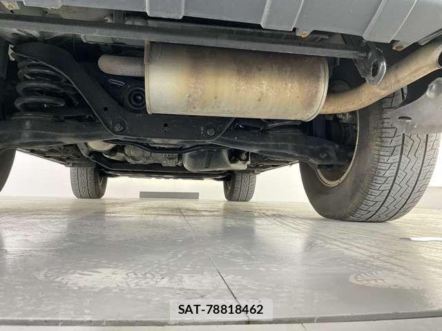 Mitsubishi PAJERO 2014-10 2003569-9