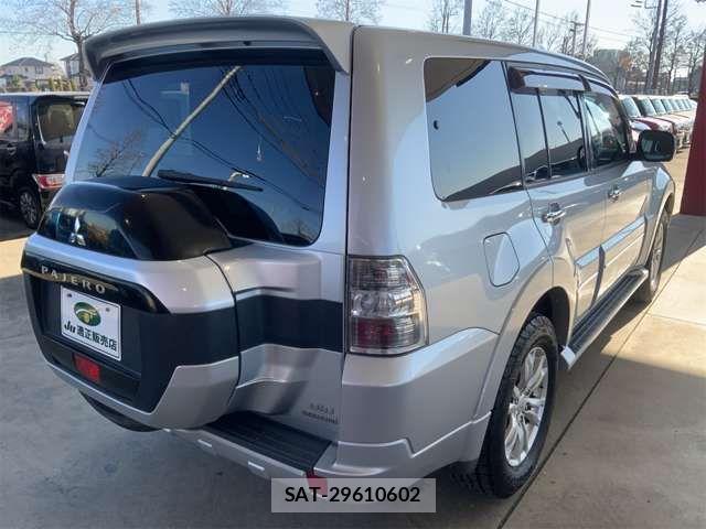 Mitsubishi PAJERO 2014-10 2319936-7