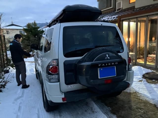 Mitsubishi PAJERO 2011-11 3679667-1