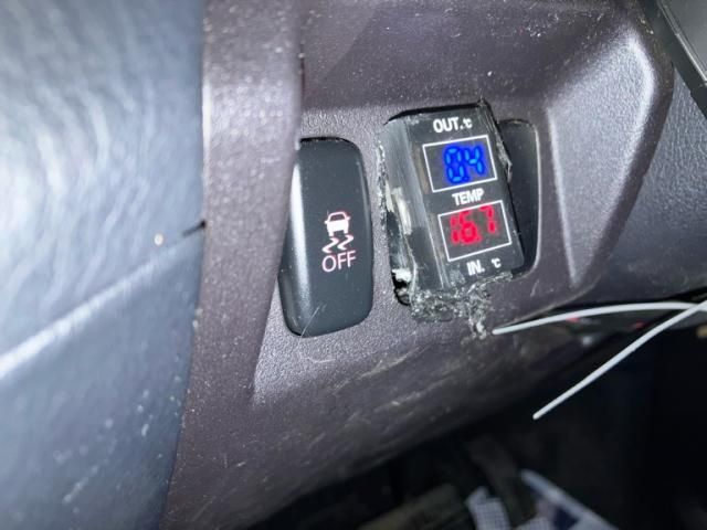 Mitsubishi PAJERO 2011-11 3679667-20