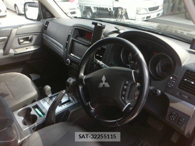Mitsubishi PAJERO 2011-03 4598987-1