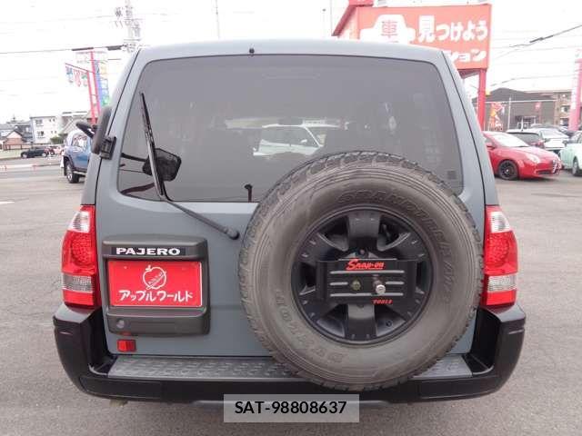 Mitsubishi PAJERO 2004-03 6015804-6