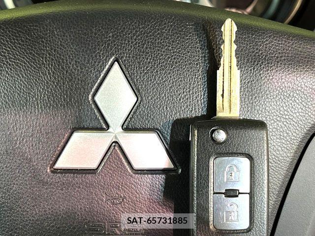 Mitsubishi PAJERO 2016-07 6218271-5