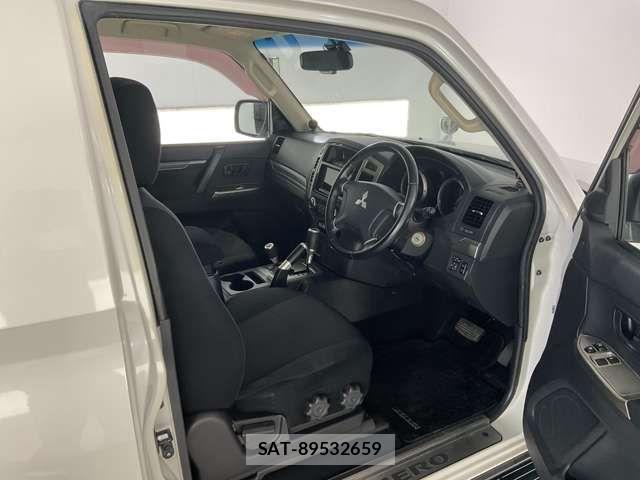 Mitsubishi PAJERO 2016-01 6218273-11
