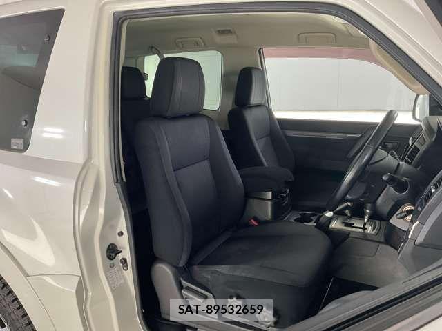 Mitsubishi PAJERO 2016-01 6218273-15