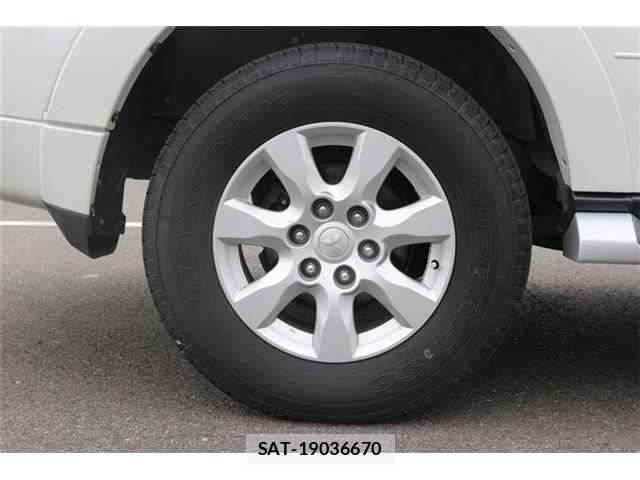 Mitsubishi PAJERO 2015-07 6614042-20
