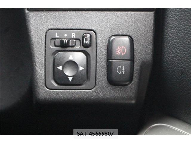 Mitsubishi PAJERO 2017-02 6673091-6
