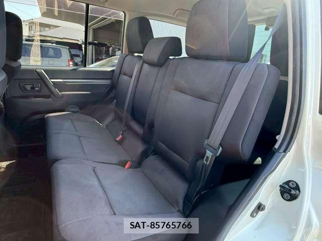 Mitsubishi PAJERO 2011-02 6691178-9