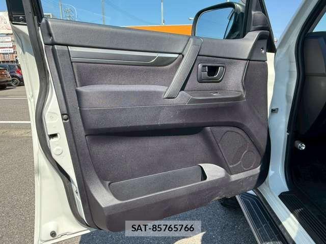 Mitsubishi PAJERO 2011-02 6691178-15