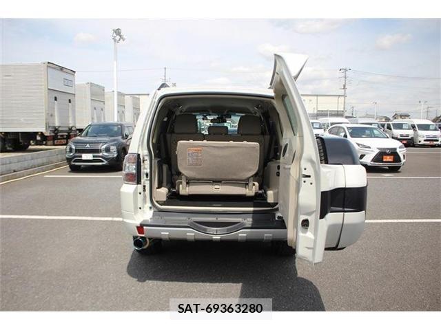 Mitsubishi PAJERO 2018-01 6752818-29