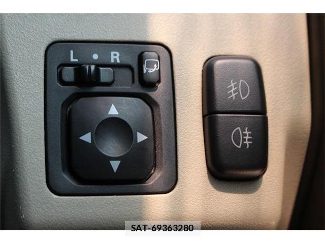 Mitsubishi PAJERO 2018-01 6752818-4