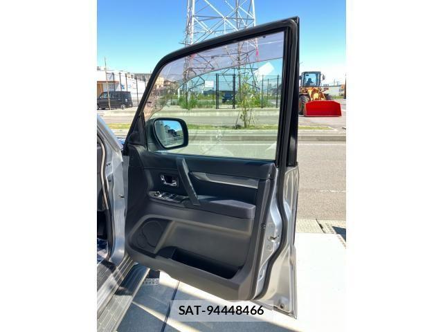 Mitsubishi PAJERO 2009-10 6910999-9