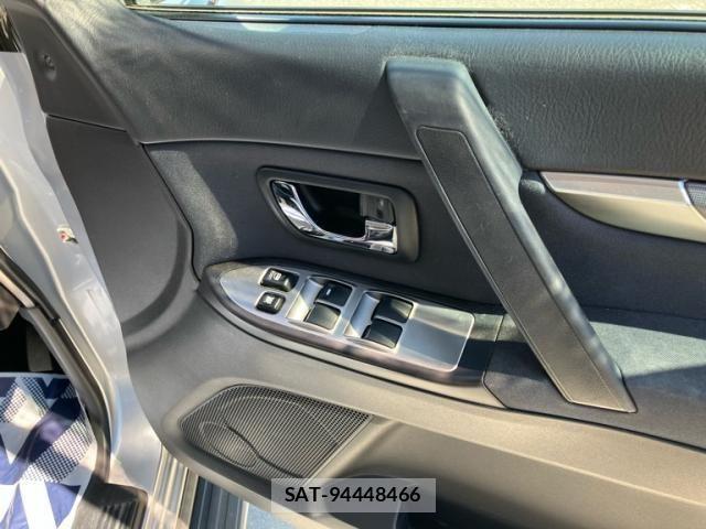 Mitsubishi PAJERO 2009-10 6910999-10