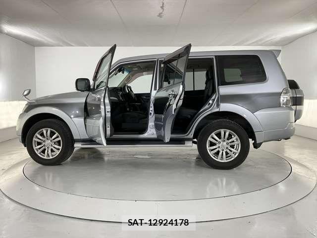 Mitsubishi PAJERO 2015-03 6910998-5