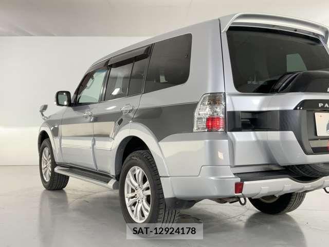 Mitsubishi PAJERO 2015-03 6910998-6