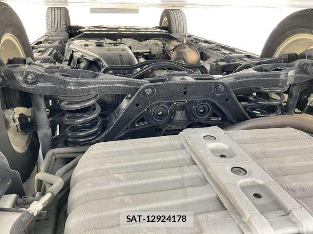 Mitsubishi PAJERO 2015-03 6910998-7