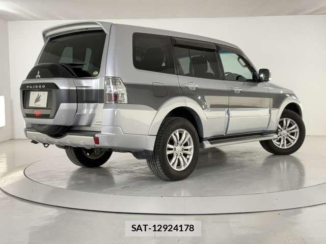 Mitsubishi PAJERO 2015-03 6910998-1