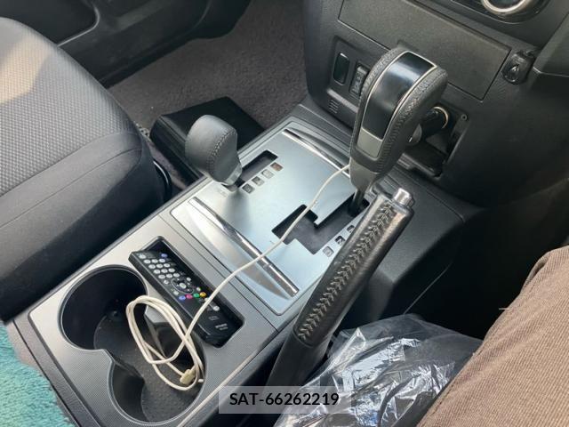 Mitsubishi PAJERO 2011-03 6997004-23