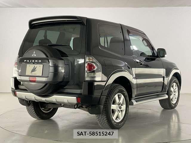 Mitsubishi PAJERO 2015-01 7021213-5
