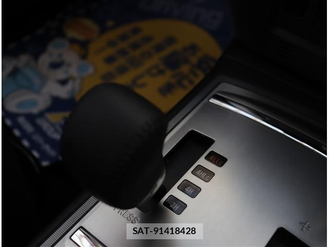 Mitsubishi PAJERO 2015-04 7060167-17