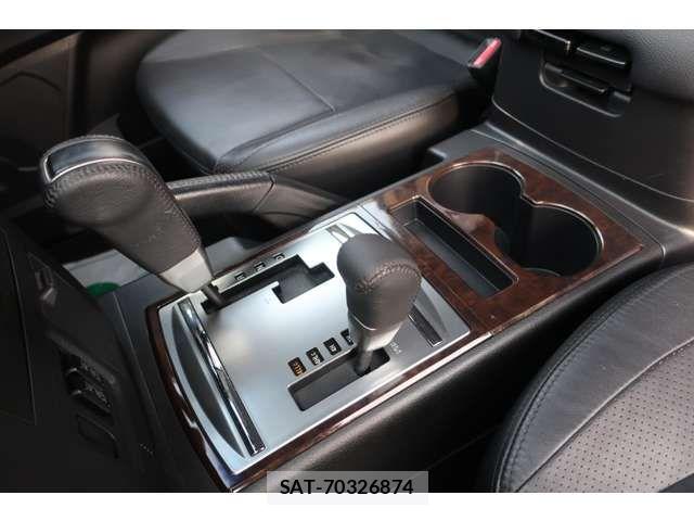 Mitsubishi PAJERO 2011-05 7223384-11