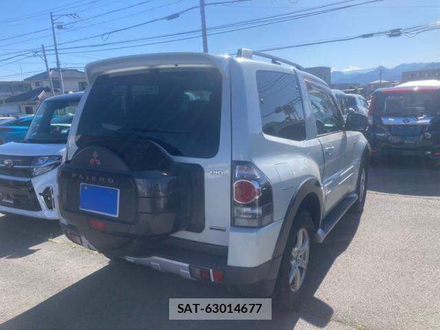 Mitsubishi PAJERO 2009-08 7223383-3