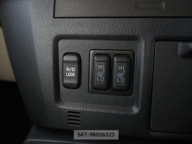 Mitsubishi PAJERO 2012-03 7223387-16