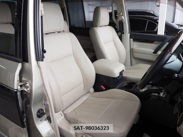 Mitsubishi PAJERO 2012-03 7223387-7