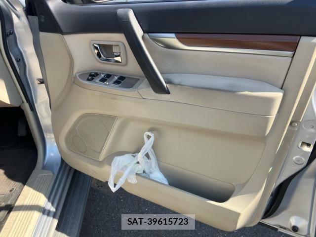 Mitsubishi PAJERO 2008-10 7223380-13