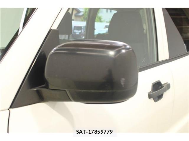Mitsubishi PAJERO 2017-05 7250517-19