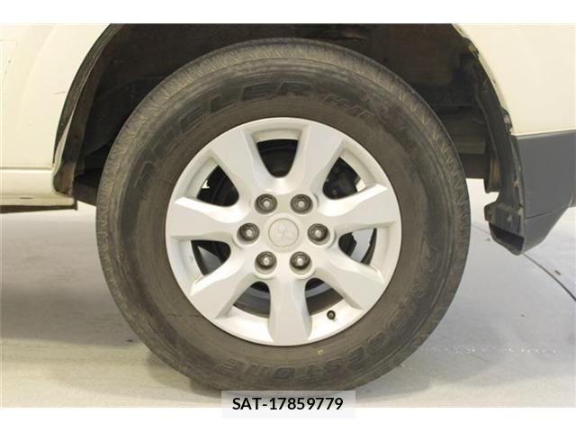 Mitsubishi PAJERO 2017-05 7250517-23