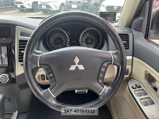 Mitsubishi PAJERO 2016-01 7393502-11