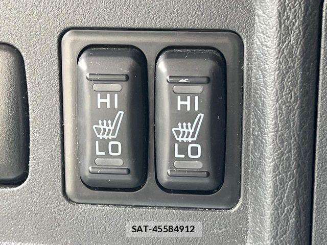 Mitsubishi PAJERO 2016-01 7393502-6