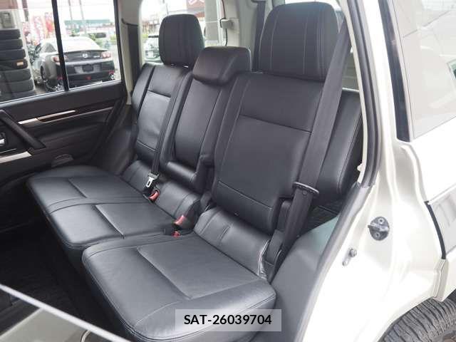 Mitsubishi PAJERO 2014-10 7502163-9