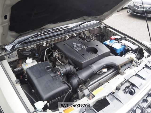 Mitsubishi PAJERO 2014-10 7502163-19