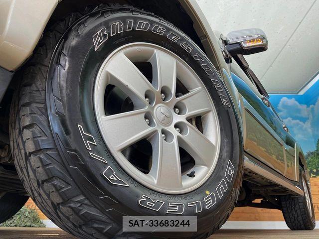 Mitsubishi PAJERO 2015-06 7502162-13