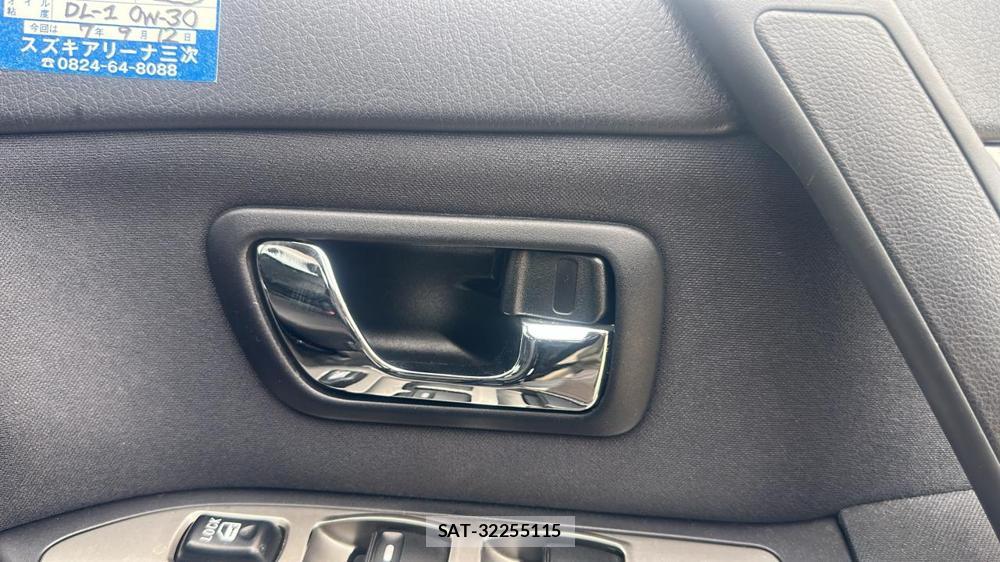 Mitsubishi PAJERO 2011-03 4598987-19