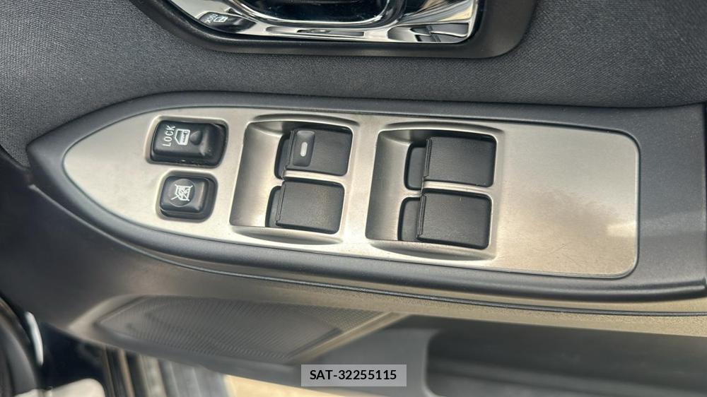 Mitsubishi PAJERO 2011-03 4598987-20