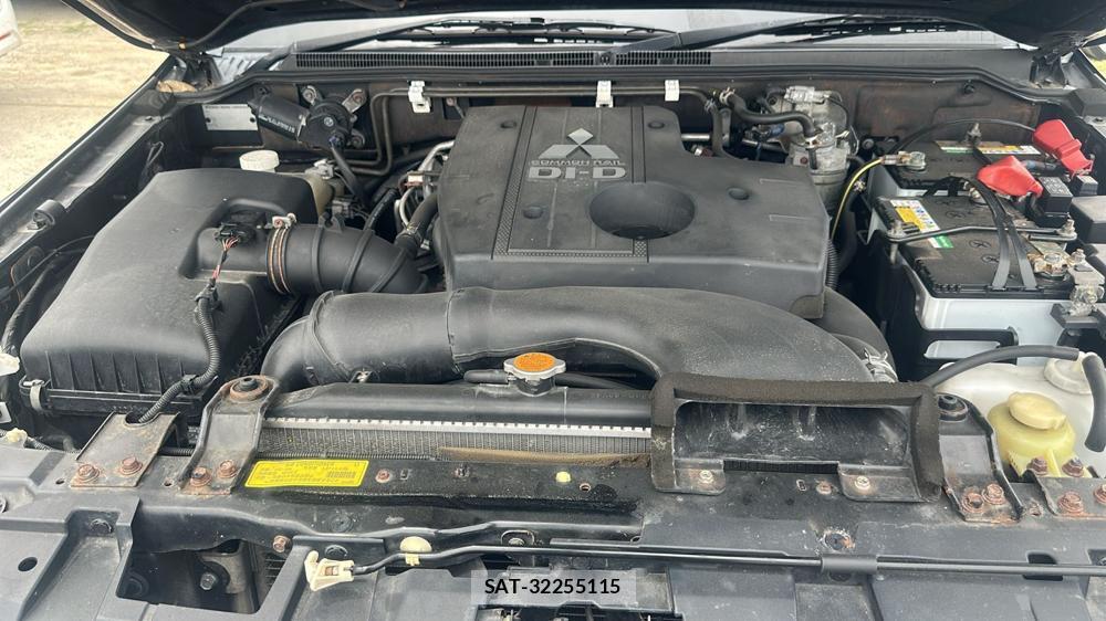Mitsubishi PAJERO 2011-03 4598987-36