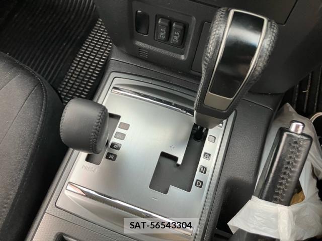 Mitsubishi PAJERO 2015-02 7727043-16
