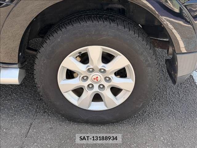 Mitsubishi PAJERO 2009-04 7878711-17